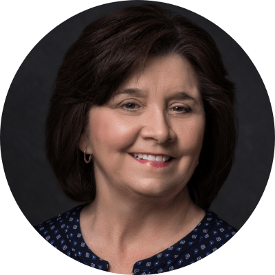 Tracy Adams headshot